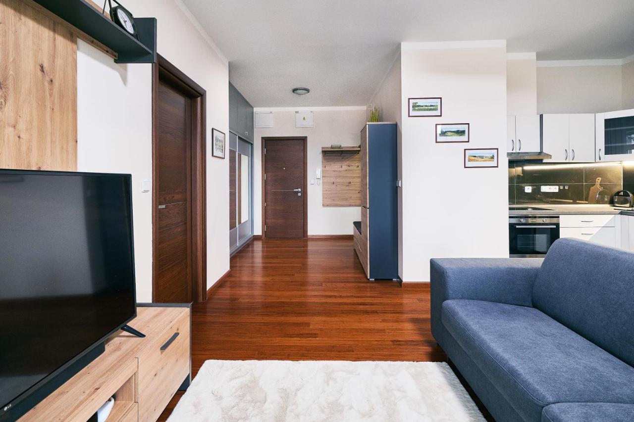 Apartman Residence Moser 1504 การ์โลวีวารี ภายนอก รูปภาพ